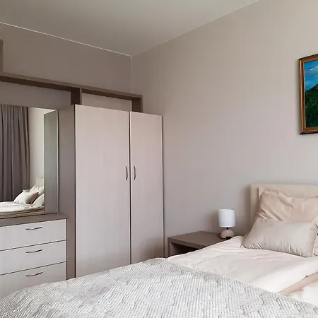Къща за гости Belle Vie 4*